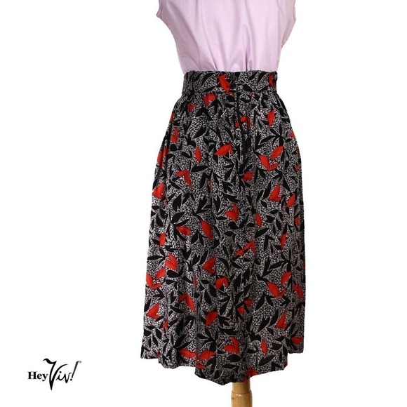 Vintage A Line Robyn Skirt in Black Red White Print Size Medium W 29" - Hey Viv - Picture 3 of 6
